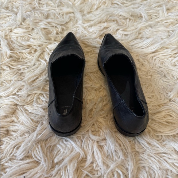 Frye Kenzie Venetian Loafer Black Leather - Picture 5 of 9